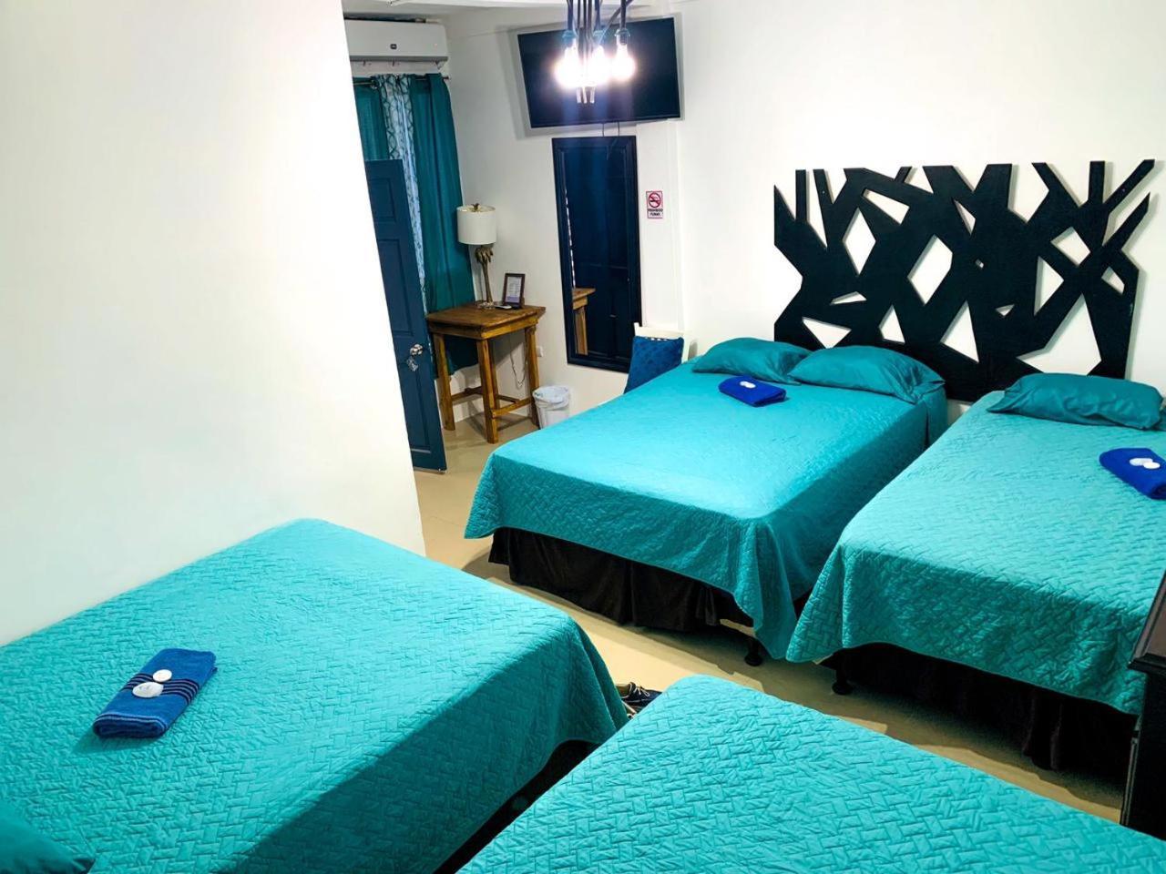 Restaurante Y Hotel “La Pesca” ปวยร์โต บาร์ริโอส ภายนอก รูปภาพ